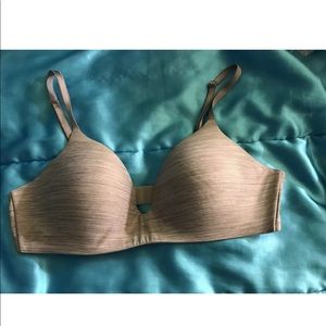 Victoria secret no wire 36B